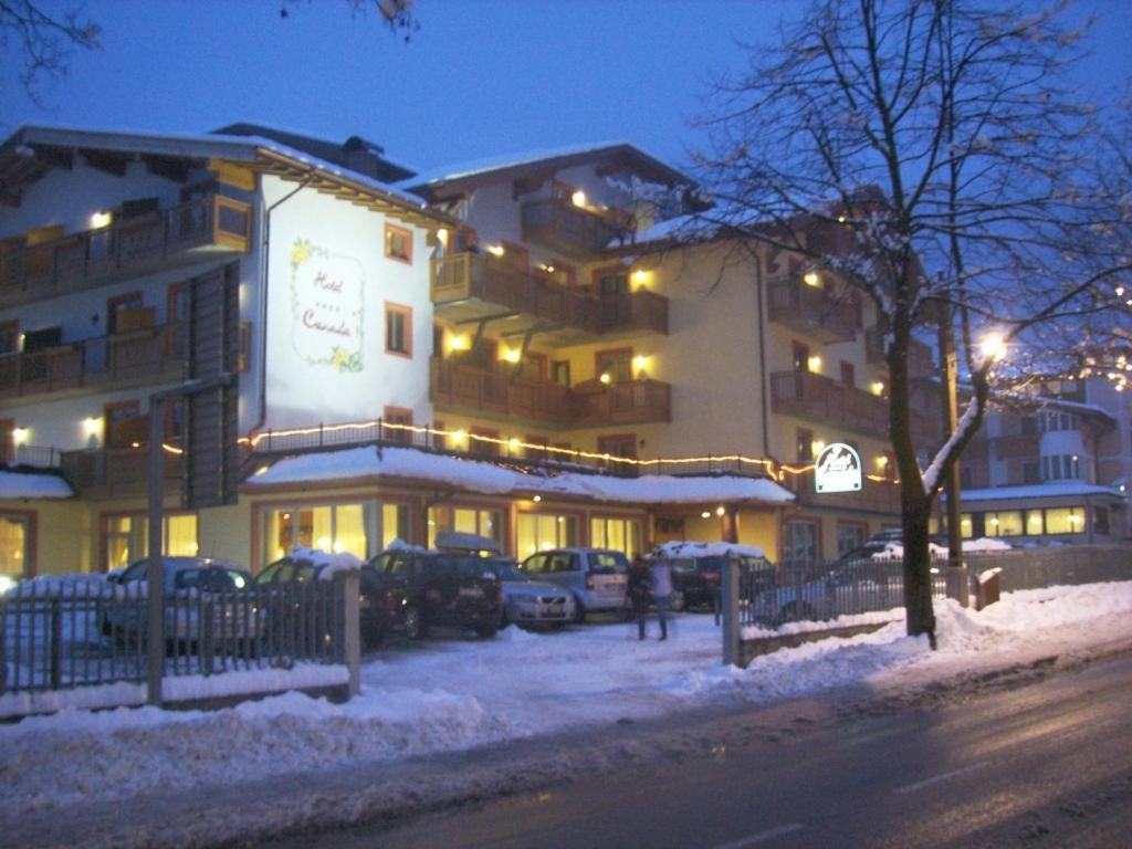 Hotel Canada Pinzolo Eksteriør billede